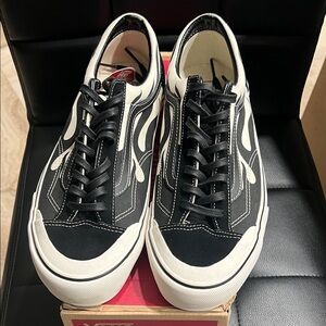 Vans Old Skool Flame Shoe Black/White